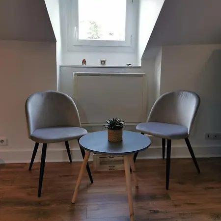 Sous Les Toits Proche Paris Et Versailles